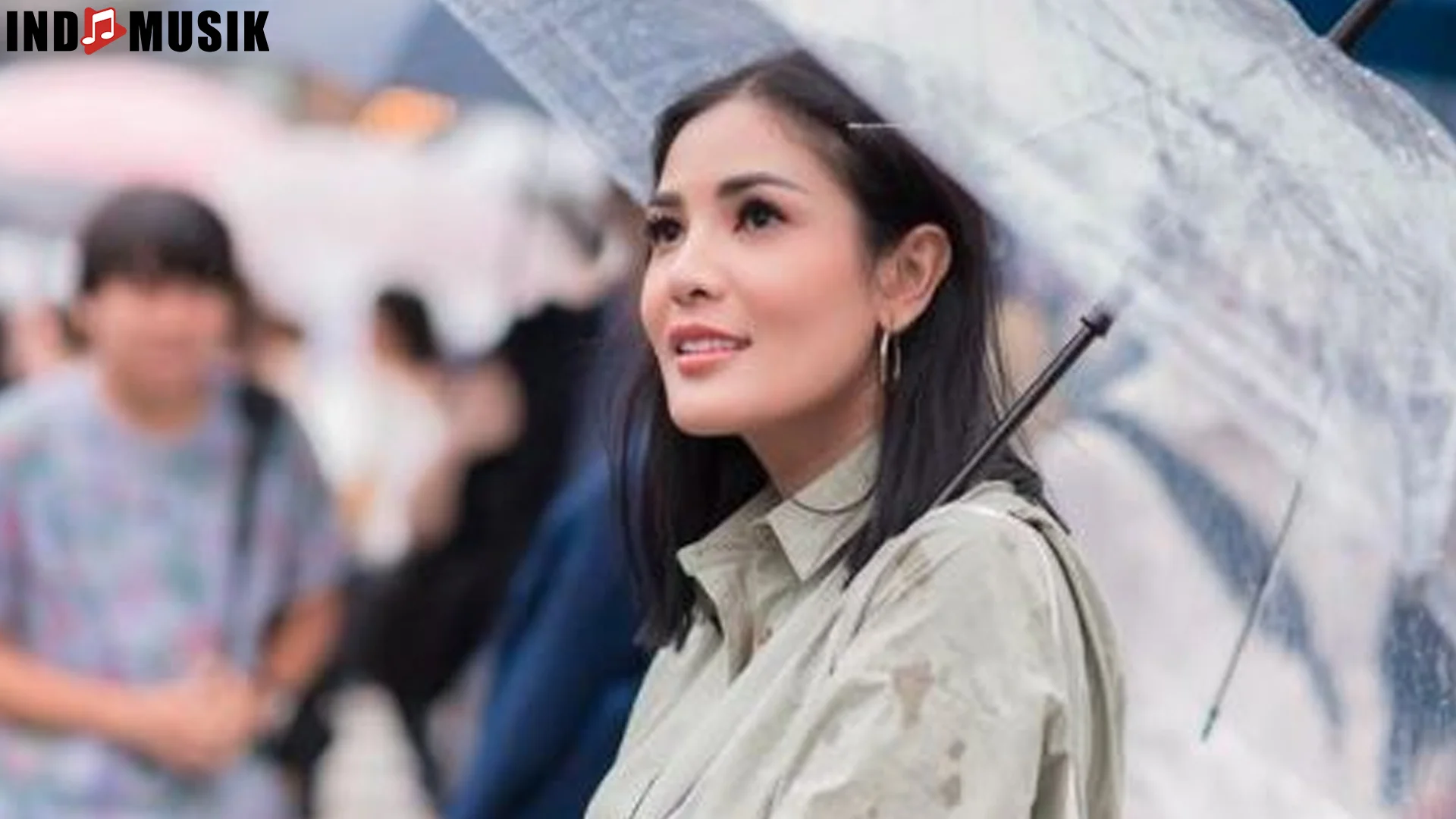 Penyanyi Nindy Ayunda 5 Konser dan Penampilan Super Berkesan